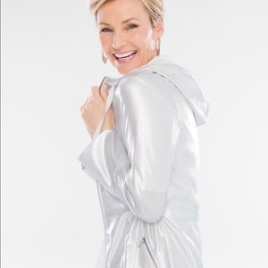 Zenergy by Chico’s Silver Jacket SZ 12